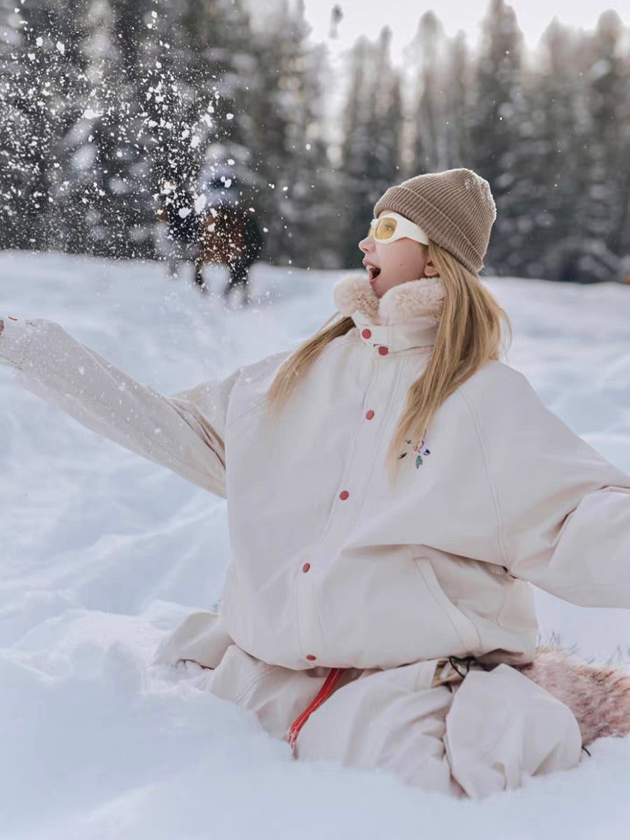Alpine Luxe Insulated Ski Jacket - Women's | QLeo
