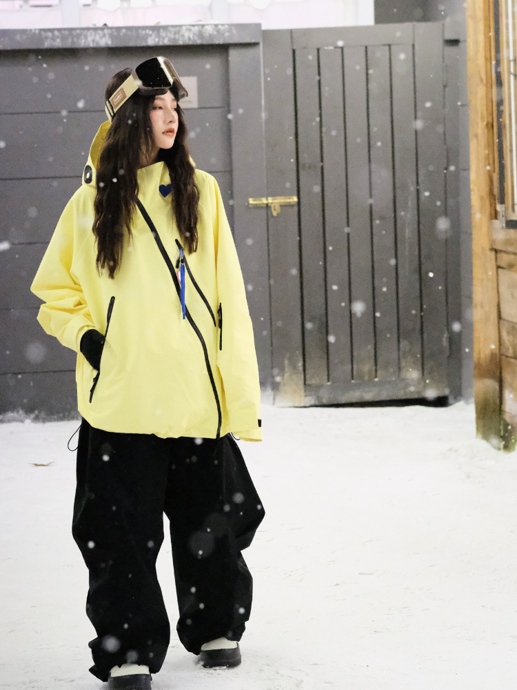 3L Aurora Asymmetric Zip Ski Jacket – Unisex | Hellystudio