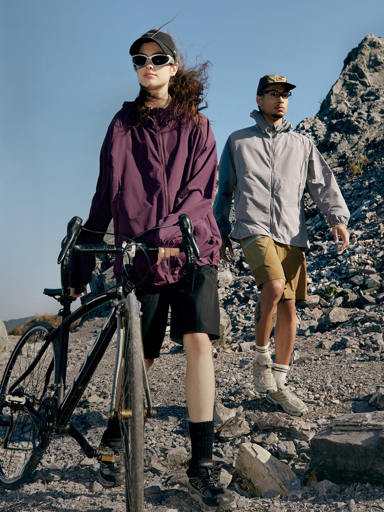 UPF50+ Lightweight Sun Protection Jacket – Unisex | Snowoutfit